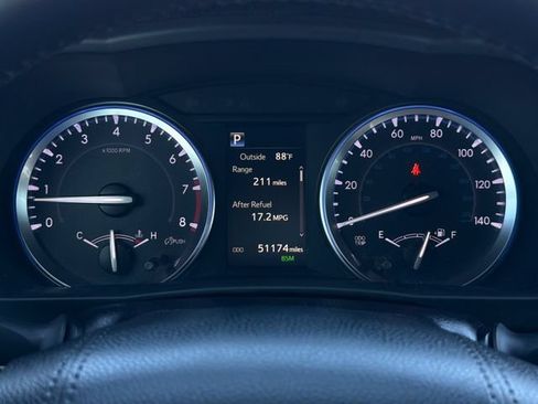 Used 2017 Toyota Highlander XLE FWD image 28