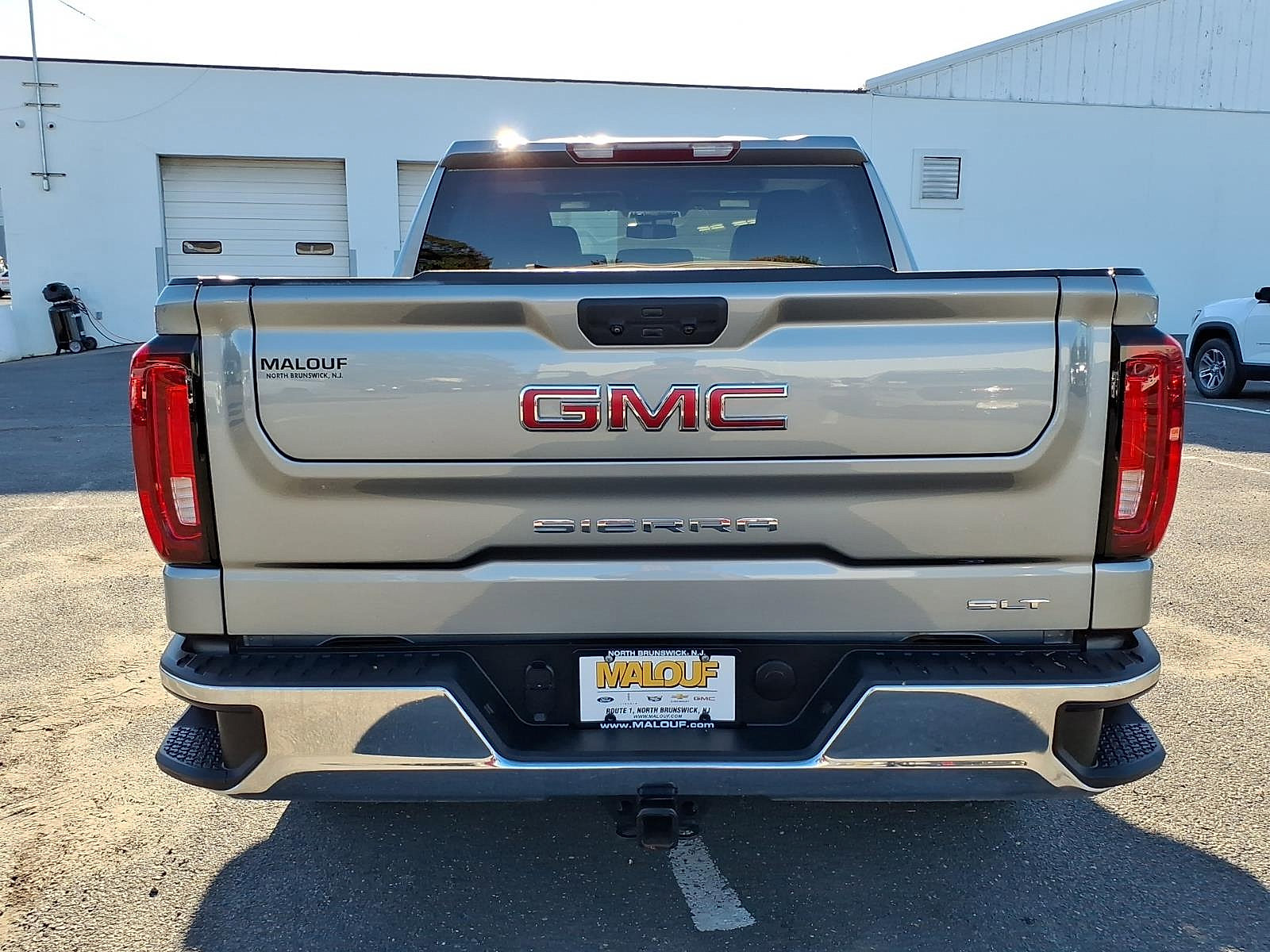 Used 2025 GMC Sierra 1500 SLT AWD/4WD image 5