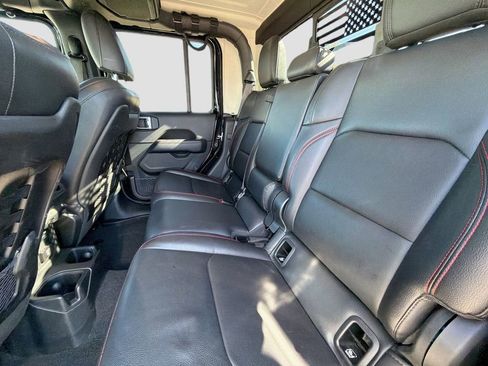 Used 2020 Jeep Gladiator Rubicon image 19