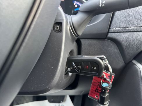 Used 2025 Toyota RAV4 LE image 5