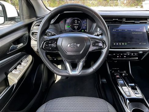 Certified 2023 Chevrolet Bolt EUV LT w/ Driver Confidence Package image 11