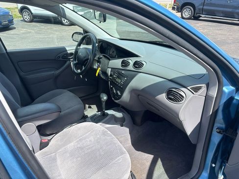 Used 2001 Ford Focus SE FWD image 23