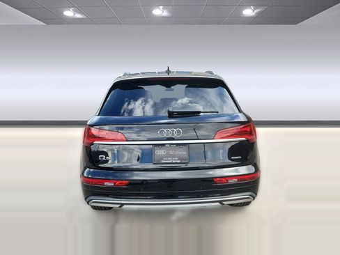 Used 2021 Audi Q5 Premium image 10