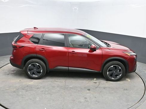 Used 2025 Nissan Rogue SV image 28