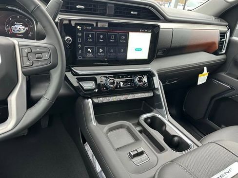 New 2026 GMC Sierra 3500 Denali w/ Denali Reserve Package image 22