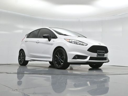 Certified 2019 Ford Fiesta ST-Line image 43