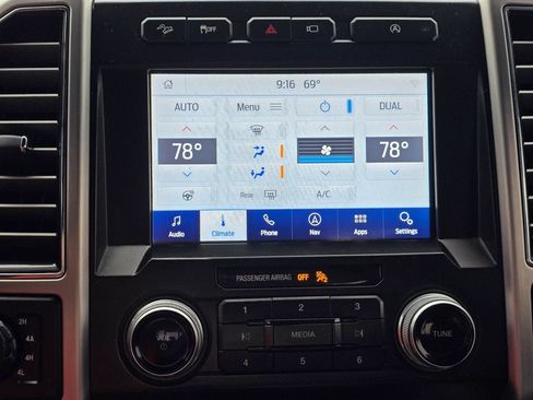 Used 2019 Ford F150 Platinum w/ Equipment Group 701A Luxury AWD/4WD image 18
