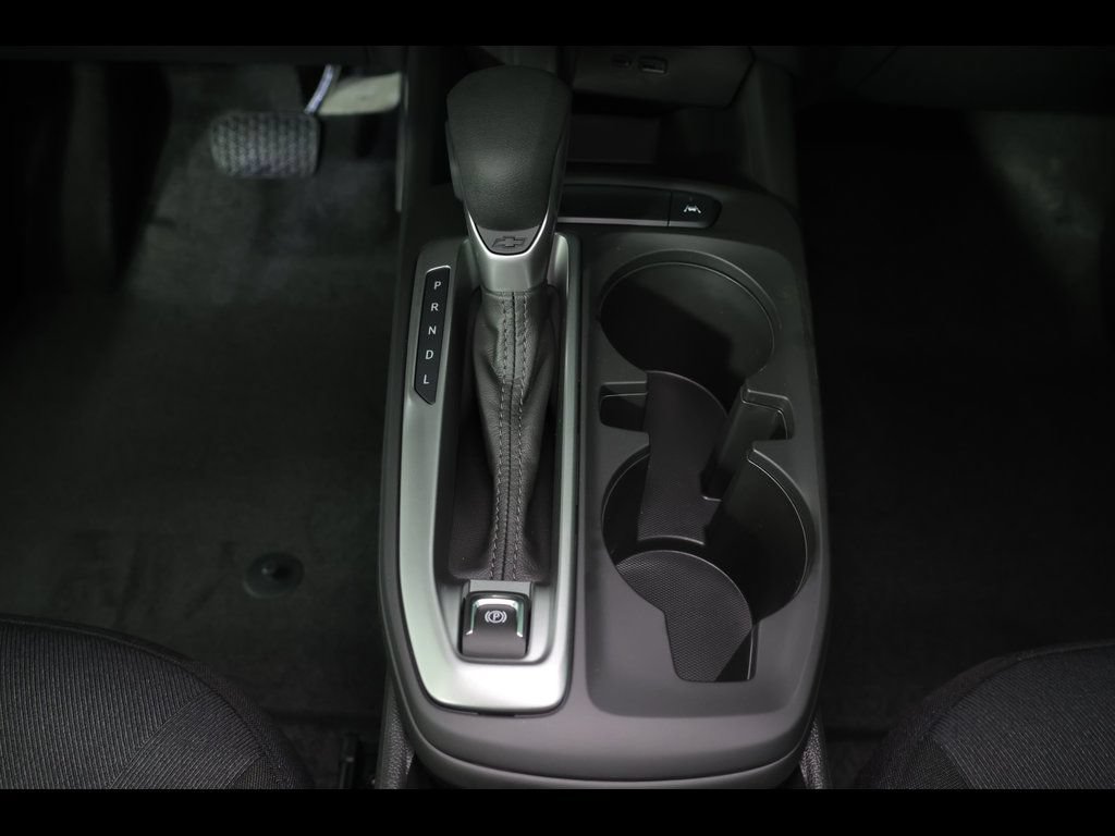 New 2026 Chevrolet Trax LS w/ LS Convenience Package FWD image 19