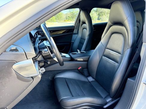 Used 2018 Porsche Panamera 4S image 35