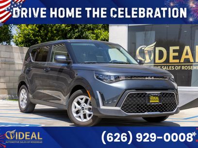 Used 2025 Kia Soul LX w/ LX Technology Package