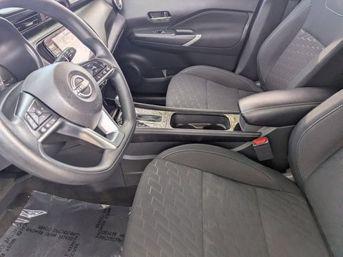 Certified 2024 Nissan Kicks SV image 27