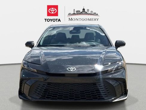 Used 2026 Toyota Camry SE w/ Convenience Package image 8