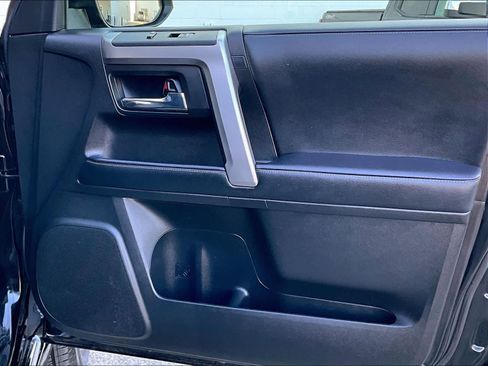 Used 2021 Toyota 4Runner Limited image 12