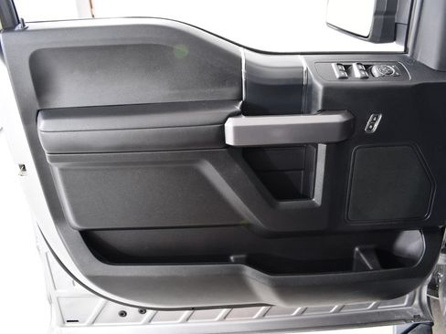 Used 2020 Ford F150 XLT w/ Equipment Group 302A Luxury AWD/4WD image 24