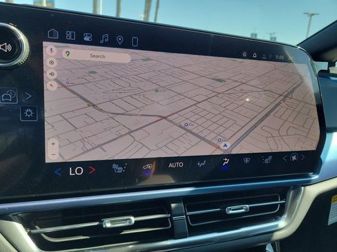 New 2026 Chevrolet Equinox EV LT image 8