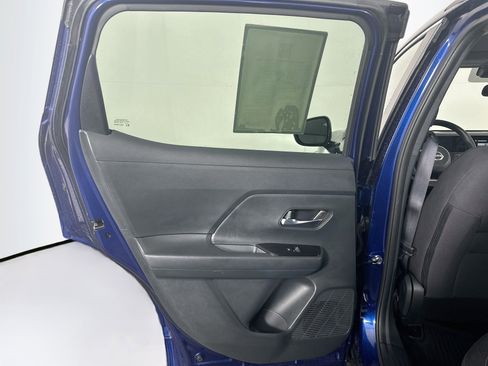 Used 2025 Nissan Kicks SV FWD image 26