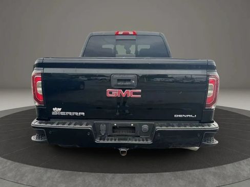 Used 2017 GMC Sierra 1500 Denali w/ Denali Ultimate Package AWD/4WD image 8
