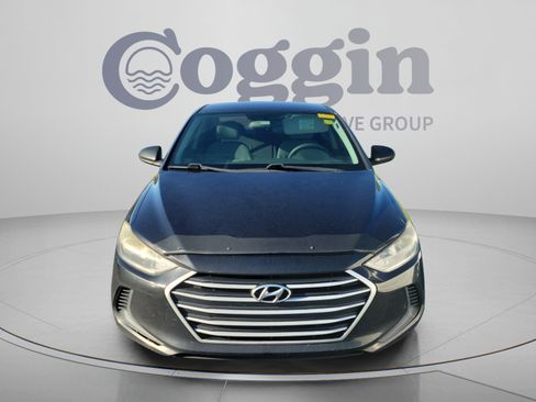 Used 2017 Hyundai Elantra SE FWD image 11