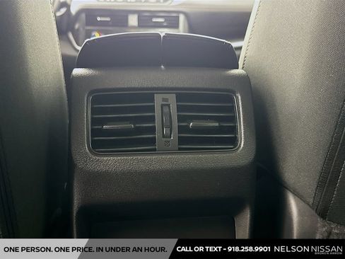 Used 2023 Nissan Rogue SV AWD/4WD image 23