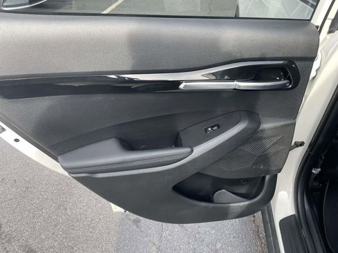 Used 2023 Kia Seltos S image 22