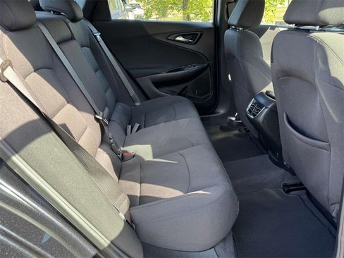 Used 2023 Chevrolet Malibu LT image 14