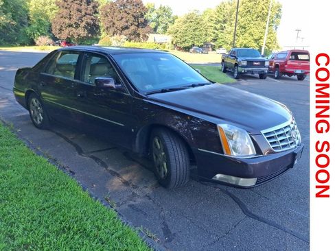Used 2008 Cadillac DTS FWD image 4