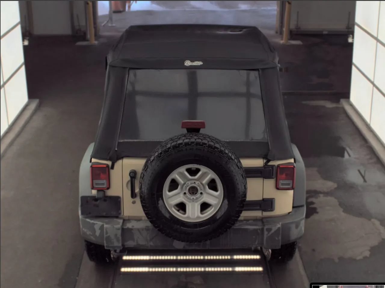 Used 2011 Jeep Wrangler Unlimited Sport AWD/4WD image 4