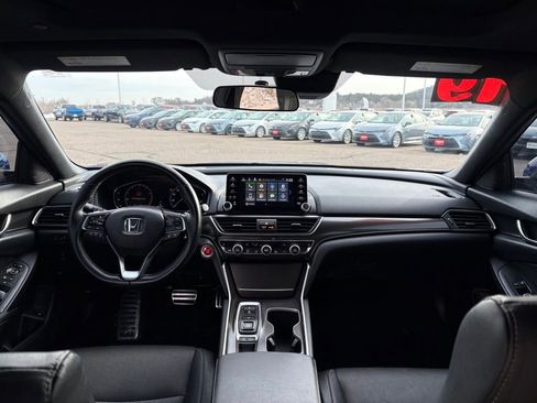 Used 2019 Honda Accord Sport image 15