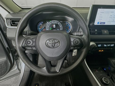 Used 2025 Toyota RAV4 LE AWD/4WD image 15