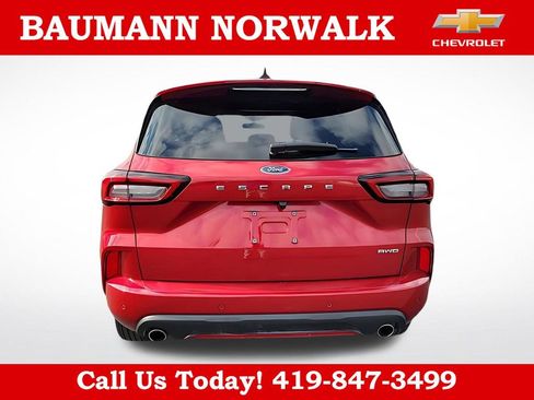 Used 2024 Ford Escape ST-Line w/ Tech Pack #1 AWD/4WD image 9