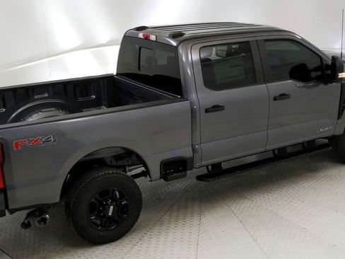 Certified 2024 Ford F250 XL w/ STX Appearance Package AWD/4WD image 17