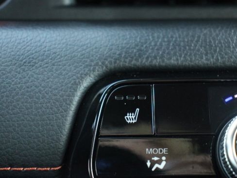 Used 2024 Honda Pilot TrailSport image 31