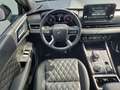 Used 2023 Mitsubishi Outlander SEL FWD image 23