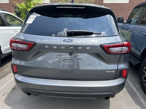 Used 2023 Ford Escape ST-Line w/ Tech Pack #1 AWD/4WD image 5