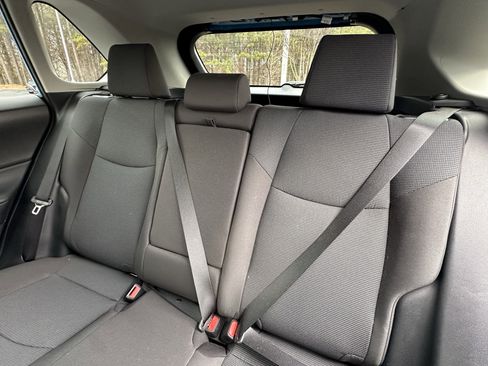 Used 2021 Toyota RAV4 LE image 8