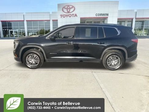 Used 2025 GMC Acadia Elevation image 2