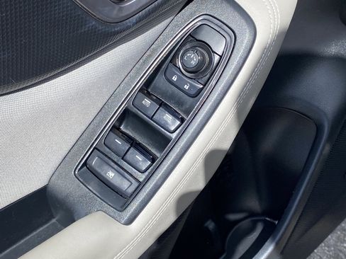 Certified 2024 Subaru Forester Premium AWD/4WD image 17