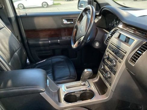 Used 2009 Ford Flex SEL FWD image 20