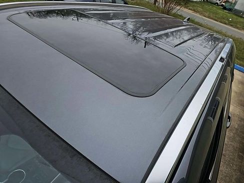 Used 2020 Toyota Highlander XLE image 7