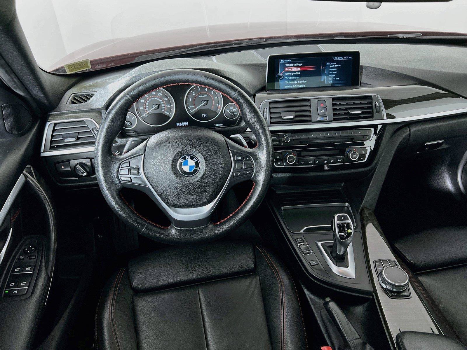 Used 2017 BMW 330i xDrive Sedan AWD/4WD image 24