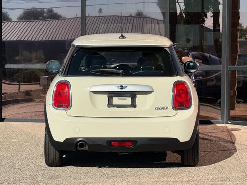 Used 2015 MINI Cooper 2-Door Hardtop image 10