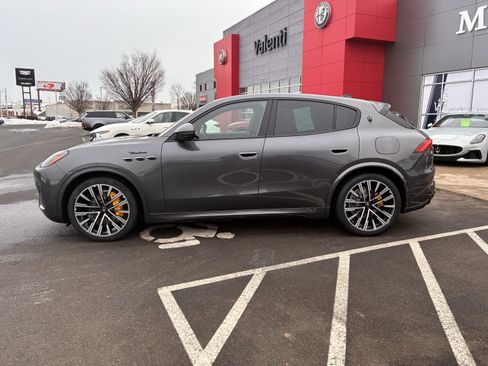 Used 2023 Maserati Grecale Modena image 6