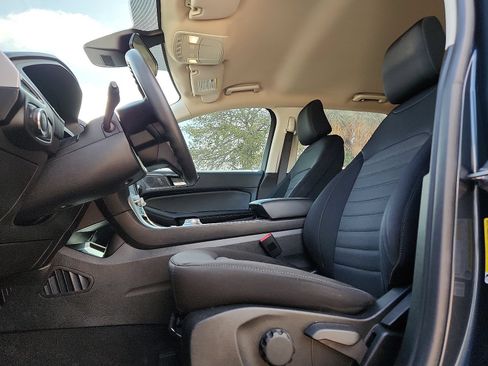 Used 2022 Ford Edge SE AWD/4WD image 12