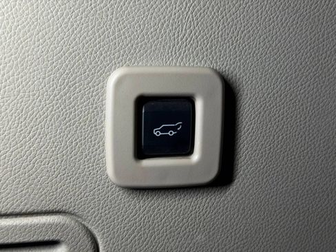 Used 2012 Ford Expedition EL Limited AWD/4WD image 17