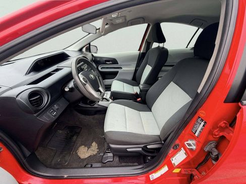 Used 2013 Toyota Prius C Two FWD image 17