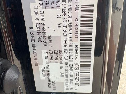 Used 2006 MAZDA MX-5 Miata Grand Touring w/ Premium Pkg image 28