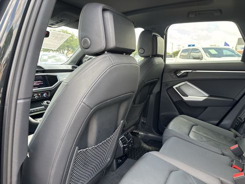 Used 2022 Audi Q3 2.0T Premium Plus w/ Premium Plus Package AWD/4WD image 22