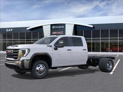 New 2026 GMC Sierra 3500 Pro w/ Convenience Package RWD image 2