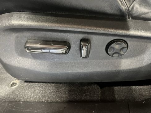 Used 2019 Honda CR-V Touring image 20