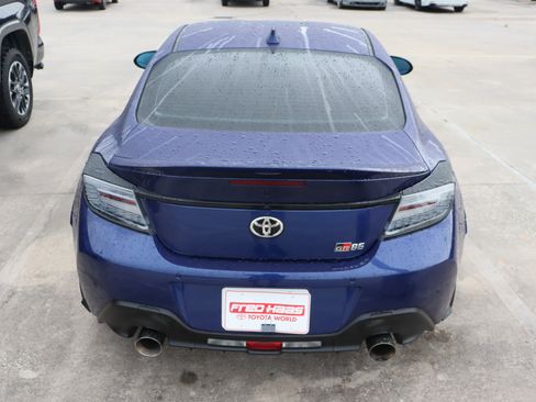Used 2025 Toyota GR86 Premium RWD image 9